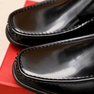 Mocasines de Hombre de Alta Calidad, Adornados con Hebillas Tejidas, Plantillas con Memoria Acolchada, Cuerpo del Calzado Ligero, Ferragamos - Product Image 5