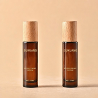 En stock: Botella roll-on de nogal de 10 ml, botella roll-on de madera de bambú, botella de aceite esencial de madera de fresno, botella de vidrio para recarga de perfume.