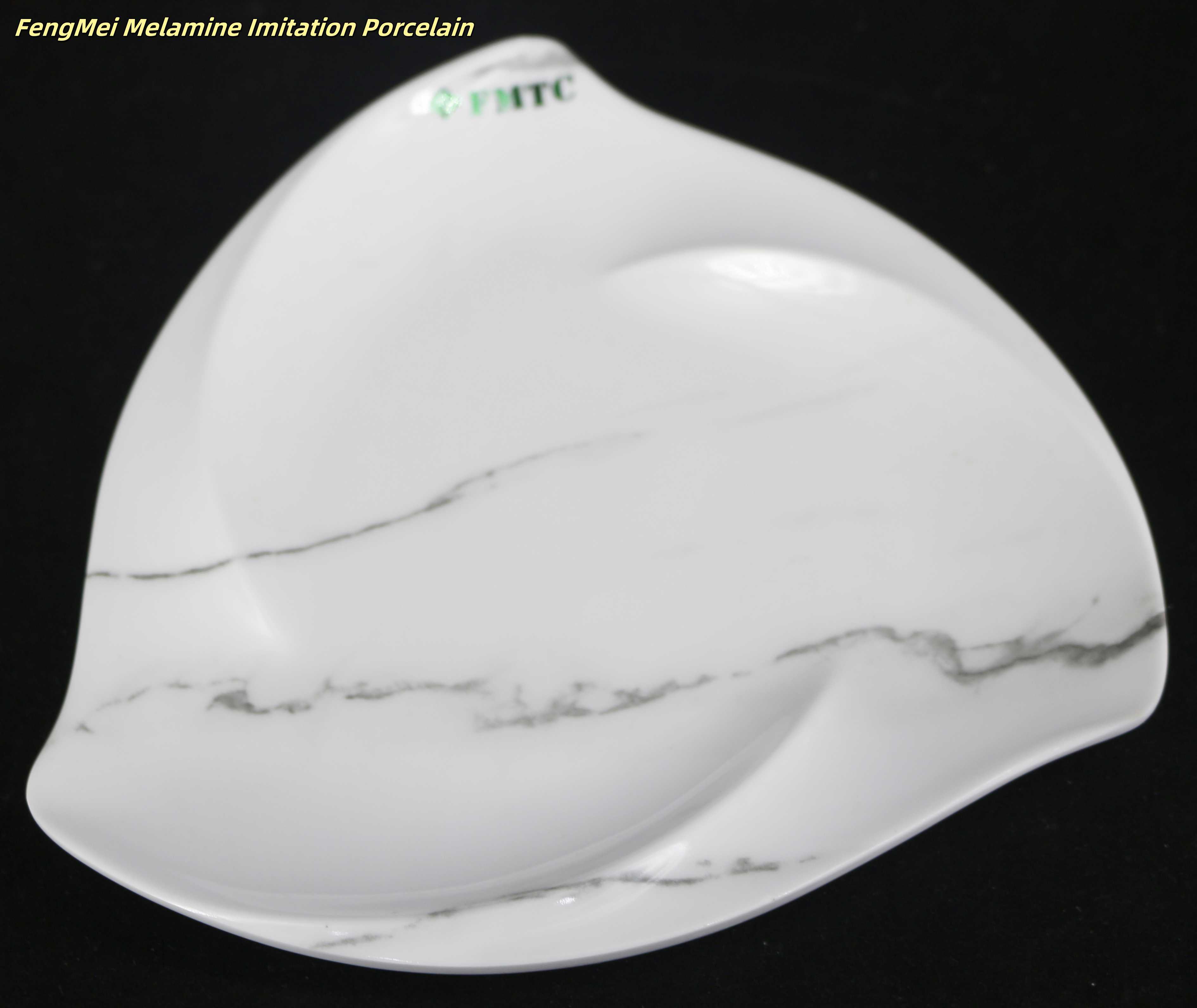 Blanco con calcomanía de piedra