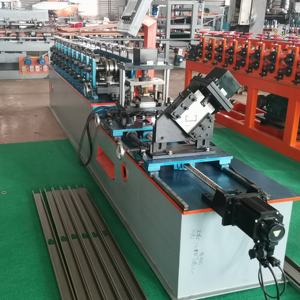 <span class=keywords><strong>Machine</strong></span> à fabriquer des profilés de charpente de toit en métal avec moteur et engrenage en acier coloré - Product Image 2