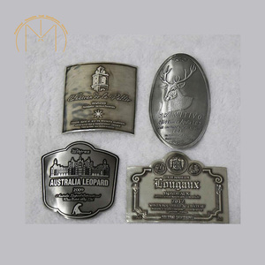 Phụ Kiện Đóng Gói Rượu Thủy Tinh Xịt Hình Vuông Mini Trong Suốt Có Thể Đổ Lại Cổ Điển Độc Đáo Thiết Kế Nhãn Rượu Vang Dạ Quang - Product Image 6