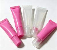 Tube de brillant à lèvres souple de petite capacité avec applicateur transparent, emballage cosmétique compressible pour huile et sérum à lèvres, impression personnalisée