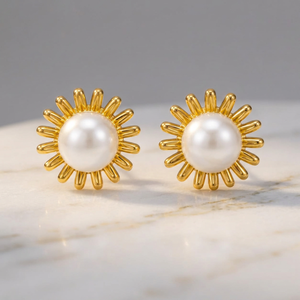 Boucles d'oreilles personnalisées plaquées rhodium, clous en perles d'eau douce, motif soleil, halo floral, bijoux de luxe minimalistes pour femme, mariée, usage quotidien, mode - Product Image 5