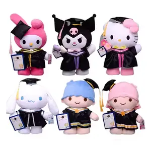 2024 35Cm nueva temporada de graduación felpa Sanrioed Kuromi lindo patrón de dibujos animados animales de peluche Sanrioed graduación Push Toy