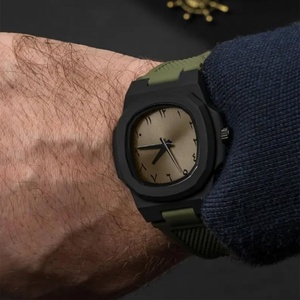 Reloj de Cuarzo para Hombre al por Mayor, Correa de Silicona, Reloj Unisex de Plástico, Reloj Deportivo Personalizado, Reloj de Cuarzo Resistente al Agua - Product Image 2