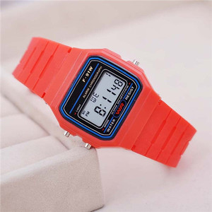 IStapromo <span class=keywords><strong>Regali</strong></span> di Benvenuto, Orologio Digitale Resistente all'Acqua e alle Cadute, Display LCD, Cinturino in PVC da 24mm, Orologio per Bambini - Product Image 6