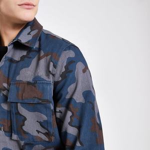 100% algodón al por mayor logotipo bordado personalizado hombres gris oscuro camuflaje impresión Regular Fit Overshirt - Product Image 4