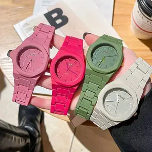High Quality Fashion Hot New Trendy Classic Creative Plastic Material Case Wrist Quartz Watch for Men