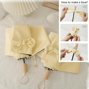 ร่มกันแดดกันฝนคุณภาพสูงแบบสามตอน พับอัตโนมัติ สำหรับสุภาพสตรี เหมาะเป็นของขวัญทางธุรกิจ ใช้งานกลางแจ้ง แข็งแรงทนทาน สีสันสดใส ควบคุมการเปิด-ปิดกึ่งอัตโนมัติ จากโรงงานโดยตรง - Product Image 2