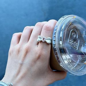 แหวนเงินแท้ S925 ดีไซน์หวานแหวว รูปโบว์ประดับเพชรชมพู รูปดาว ดีไซน์เฉพาะ แหวนแฟชั่นแบบเปิด ดีไซน์เรียบหรู - Product Image 3