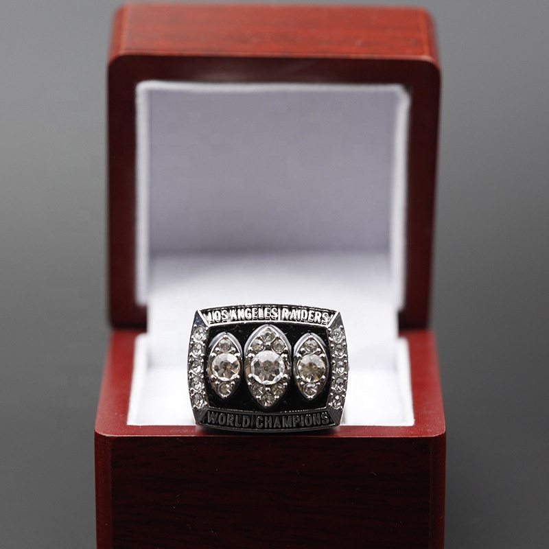 1983 Los Angeles Raiders Championship Ring - Customizable