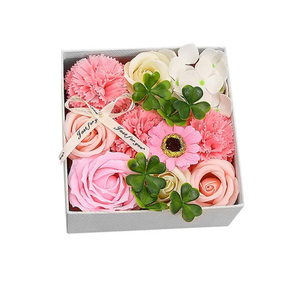 <span class=keywords><strong>Fai</strong></span> <span class=keywords><strong>da</strong></span> <span class=keywords><strong>te</strong></span> Rose NZ Ebay scatole regalo vuote Dubai per amici UK con goffratura opaca laminazione lucida fatta di materiali riciclati - Product Image 1