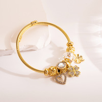ODM perhiasan Fashion gelang wanita dapat disesuaikan baja tahan karat pesona bunga kristal Diy berlapis emas 18k