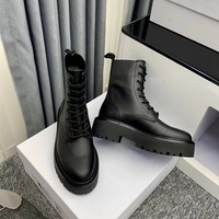 Vente en gros directe d'usine, bottes à lacets pour femmes, bottes en cuir pour moto, bottes tendance pour femmes