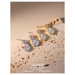 Ensemble collier et boucles d'oreilles goutte d'eau en alliage de cuivre, serti de griffes, pour usage quotidien - Product Image 2