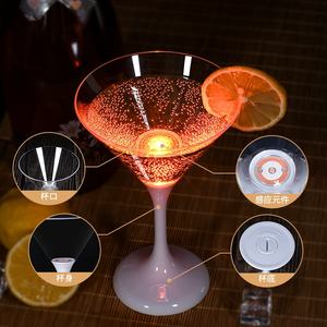 Verre à <span class=keywords><strong>Martini</strong></span> Lumineux Led Activé par l'Eau Led Glowing Champagne Flute Glasses Cup - Product Image 6