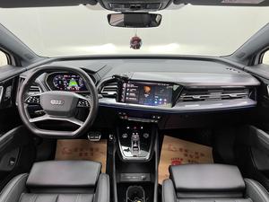 <span class=keywords><strong>Audi</strong></span> Q4 <span class=keywords><strong>E</strong></span>-<span class=keywords><strong>tron</strong></span> 40 SUV électrique d'occasion 2024, longue autonomie, véhicule électrique intelligent, prêt à l'exportation, blanc sur noir - Product Image 4