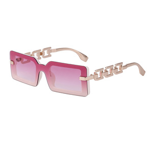 Gafas De Sol cuadradas Retro clásicas Ins para mujer 2024 nueva moda cadena piernas Gafas De Sol UV400 alta calidad al por mayor Lunettes De Luxe - Product Image 5