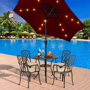Sombrilla de Jardín Moderna Impermeable de 2.7M con Botón de Inclinación, Manivela y Luces LED Solares, para Uso en Exteriores y Patios - Product Image 4