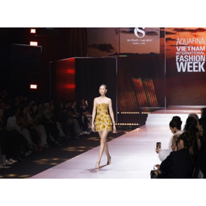 Vestidos de mujer informales respetuosos con el medio ambiente Cremallera frontal y bolsillo Sunburst Tela de alta calidad Alta moda Enzo & Leo Vietnam Mayorista - Product Image 3