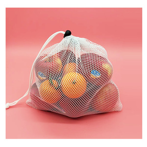 Bolsa de malla portátil con cordón para guardar calcetines y artículos pequeños, color personalizable con opción de impresión de logotipo - Product Image 2