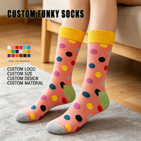 Calcetines de Punto Plano con Diseño de Puntos de Colores Variados y Diferentes Tonos para el Cuerpo