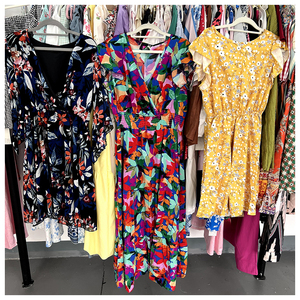 Artículos a granel al por mayor lotes de moda usada <span class=keywords><strong>ropa</strong></span> de marca Pacas De <span class=keywords><strong>Ropa</strong></span> vestidos de <span class=keywords><strong>mujer</strong></span>, vestidos de <span class=keywords><strong>mujer</strong></span> sexy con curvas enviados aleatoriamente - Product Image 5