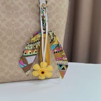Gantungan Kunci Kulit PU Motif Bunga Matahari Bohemian, Syal Geometris Warna-warni, Liontin Tas, Ornamen Kunci Mobil, Grosir
