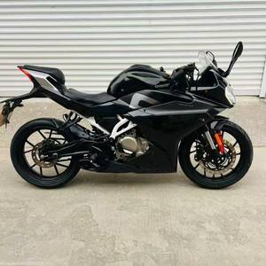 Modèle le plus vendu, <span class=keywords><strong>moto</strong></span> à essence à deux cylindres refroidie par eau Springwind SR250cc, au design cool - Product Image 1