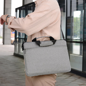 กระเป๋าถือแบบพกพาผ้า Oxford ขายดี พร้อมสายสะพายปรับได้ เหมาะสำหรับทุกเพศ ใช้เดินทางกลางแจ้ง ใส่แล็ปท็อปได้ จุของได้เยอะ ใส่แล็ปท็อปเล่นเกมได้ - Product Image 2