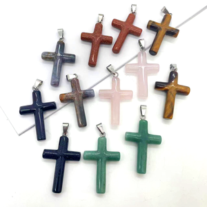 Nuevas llegadas Cristales Piedras curativas <span class=keywords><strong>Cuarzo</strong></span> Rosa <span class=keywords><strong>Aventurina</strong></span> Cruz tallada Colgante - Product Image 1