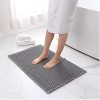 Tapis de Bain en Polyester à Motifs Gaufrés Antidérapant Super Absorbant Réversible Utilisation Domestique et Hôtelière Tapis de Bain avec Pompons