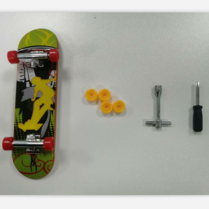 Mini patineta de dedo personalizada, juguete de dedo para niños, fingerboard, parque de patinetas colorido, juguete infantil, muy vendido. - Product Image 1