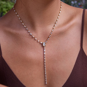Collar de cadena en forma de Y de acero inoxidable con diseño geométrico de circonita cuadrada blanca para joyería de fiesta - Product Image 3