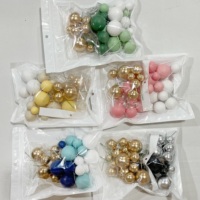 32 pièces/sac Décoration de gâteau Fausses boules 2cm 2,5cm 3cm 4cm Boules en mousse décoratives brillantes mates mélangées pour la décoration de gâteaux