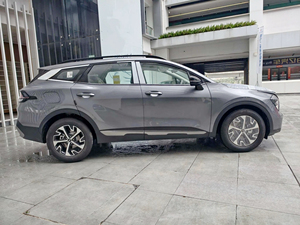 Sélection de choix : <span class=keywords><strong>Kia</strong></span> <span class=keywords><strong>Sportage</strong></span> 1.5T 2WD Premium Essence SUV <span class=keywords><strong>4</strong></span> portes 5 places LHD 2023 d'<span class=keywords><strong>occasion</strong></span>, faible kilométrage, exporté de Chine - Product Image 5