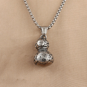 Yunnique – collier unisexe avec pendentif gourde en acier inoxydable, design avec symbole chinois, 19008 - Product Image 1