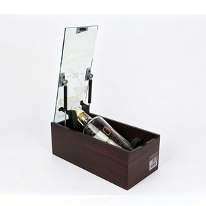 Boîte cadeau de luxe personnalisée en placage MDF pour whisky avec vérin à gaz hydraulique, étui de présentation de bouteille à levage automatique avec couvercle en acrylique pour whisky - Product Image 2