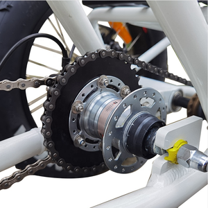 Moteur d'entraînement moyen contrôle intelligent tricycles électriques opération gros pneu 4.0 avec grand support en fer chargé pour la livraison - Product Image 3