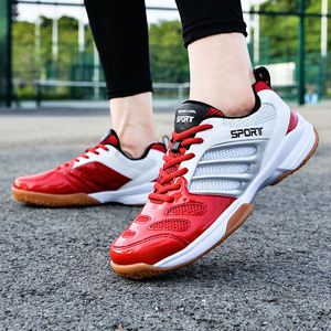<span class=keywords><strong>Chaussures</strong></span> de tennis de table de <span class=keywords><strong>badminton</strong></span> de grande taille respirantes d'été pour hommes nouvelle version confortable maille de course de tennis - Product Image 3