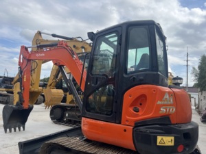 Mini-excavatrice sur chenilles Kubota KX163 d'occasion, d'origine japonaise, 5,6 tonnes, bon état - Product Image 3