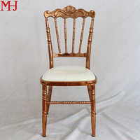 Chaise de mariage royale de luxe meubles de fête en métal portables et durables pour les mariages de restauration en plein air et dans les parcs
