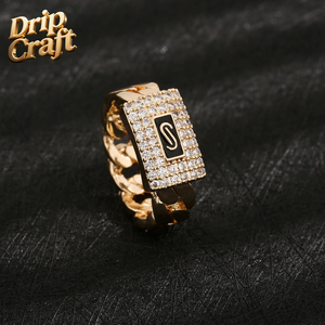Heiß begehrter Hip-Hop-<span class=keywords><strong>Ring</strong></span> mit Zirkonia-Krallenfassung aus Kupfermaterial, Unisex für Damen und Herren - Product Image 2