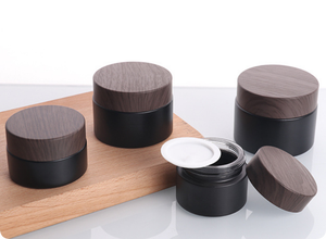 Premium 5G 10g 15G 20g 50g Tarro de crema de vidrio esmerilado negro con tapa de bambú Bálsamo Olla Mantequilla de labios Tarro de vidrio negro mate Tapa de madera - Product Image 6