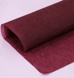 Papel de seda de colores reciclable y ecológico para empaques de regalos sostenibles, recuerdos de boda y manualidades de decoración del hogar. - Product Image 3