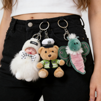 BSBH Vente en gros Porte-clés en peluche de football personnalisés, mignons et doux, très populaires, jouets en peluche de dessin animé, pendentifs de sac pour étudiants, cadeaux