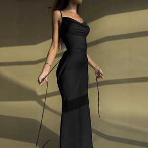 Robe longue en satin unie à lacets, taille haute, amincissante, style soirée, collection Printemps/Été 2026, pour le commerce international, vente en gros - Product Image 3