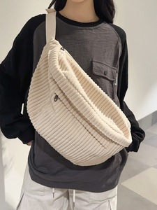 กระเป๋าสะพายคาดลำตัวผ้าลูกฟูกลายแถบสีทึบแนววินเทจจุของได้มากทนทานสำหรับกีฬากลางแจ้ง - Product Image 2