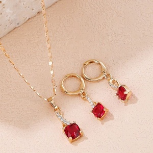 Parures de bijoux en or laminé 18 carats pour femmes, avec zircon américain, style mode, pour mariage, vente en gros - Product Image 2