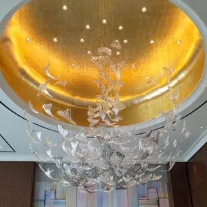 现代大型大厅天花板装饰银杏叶设计玻璃工艺悬挂装饰大型酒店别墅餐厅项目照明